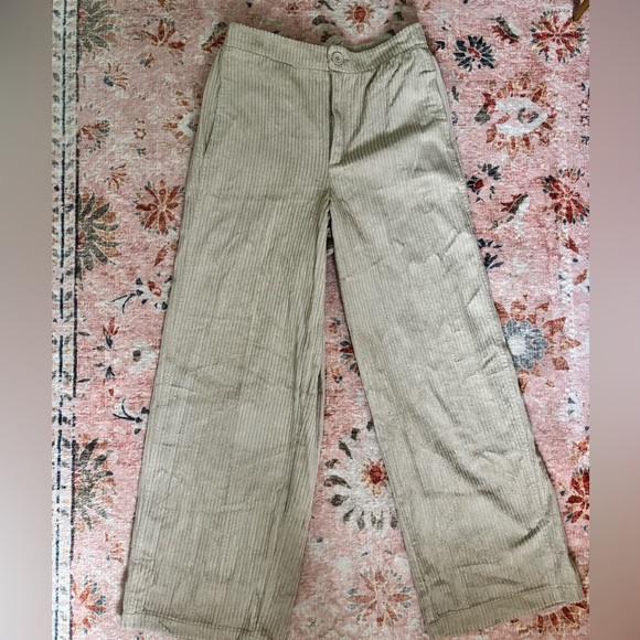 ASOS Other - Women’s Beige Wide Leg Corduroy Pants size medium!!